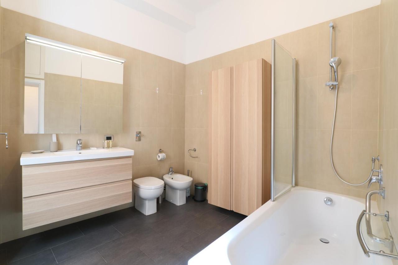 Sweett - Fontana Appartement Milaan Buitenkant foto